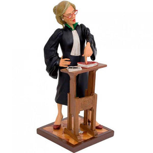 THE LADY LAWYER (24cm)